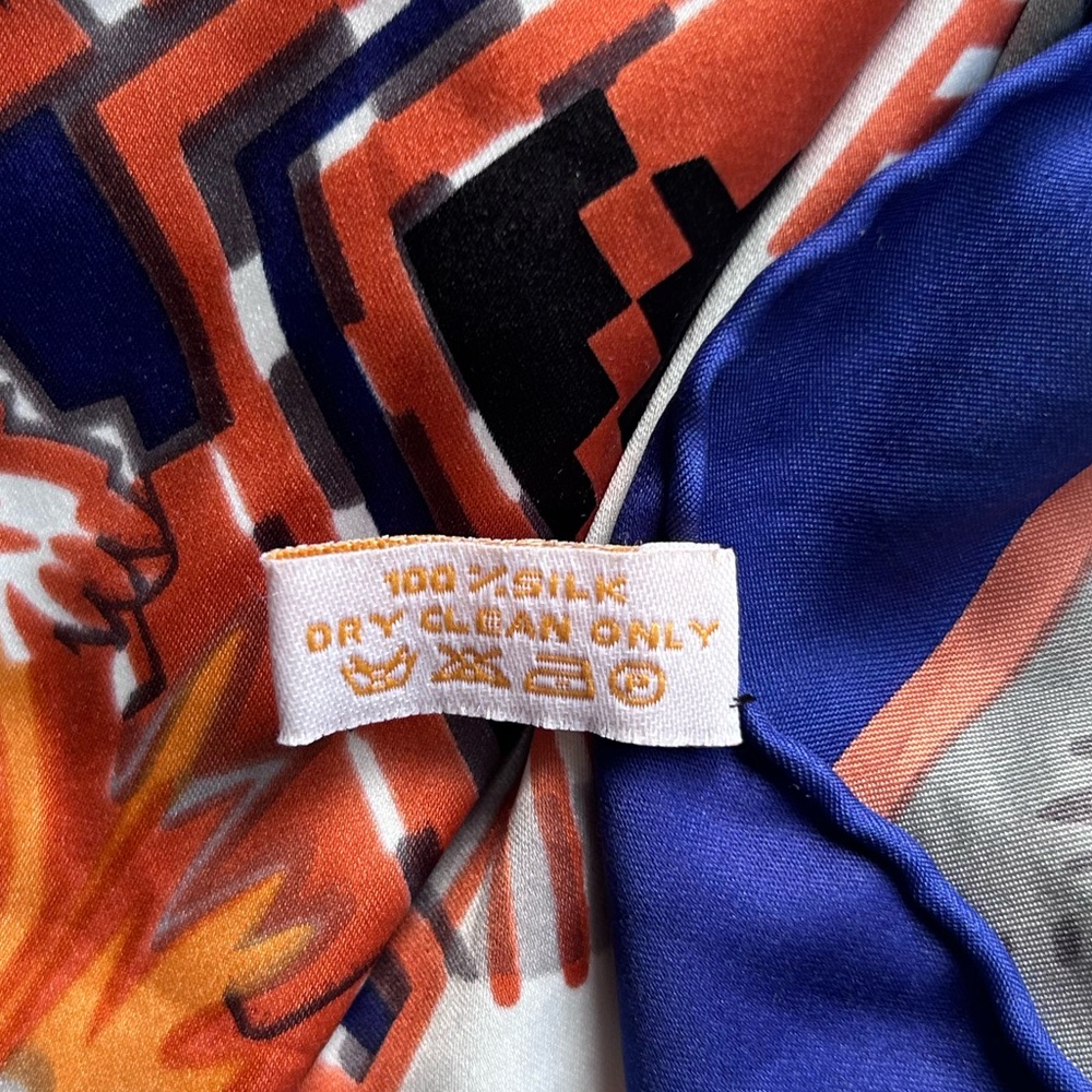 silk scarf  VALOIS VINTAGE PARIS xl size printed kachina - Picture 2 of 11